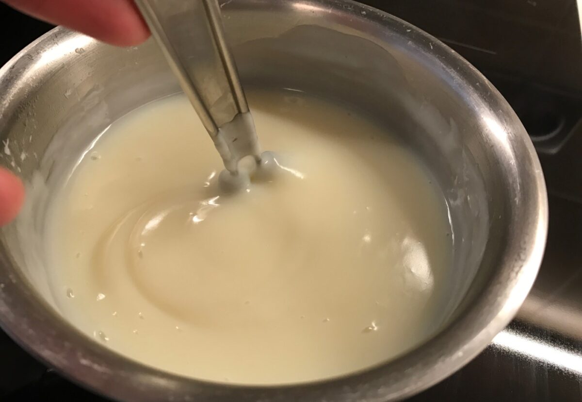 Leche frita caramelizada