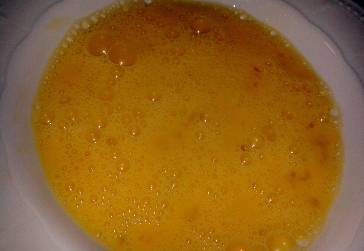 Patatas a la importancia con salsa de almendras