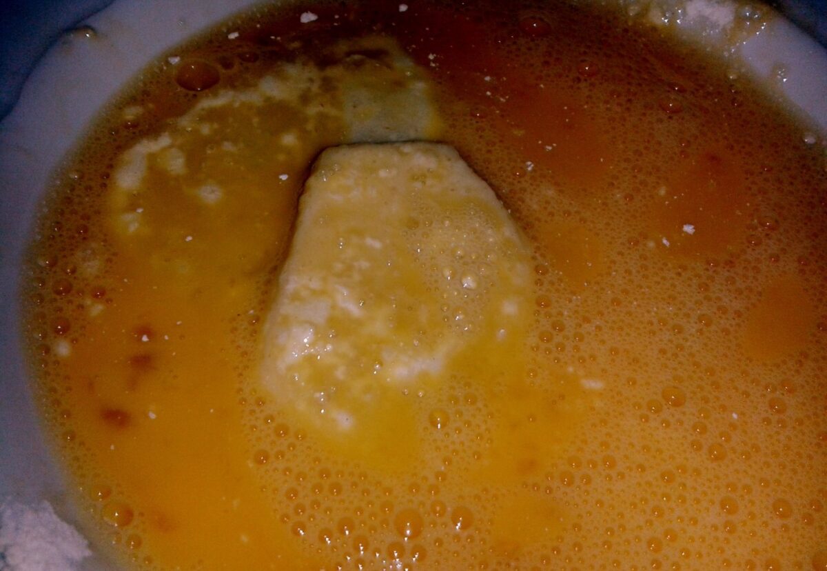 Patatas a la importancia con salsa de almendras