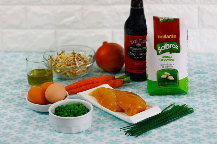 Cómo hacer arroz chino frito