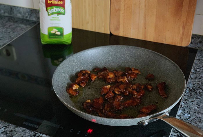 Cómo hacer arroz chino frito
