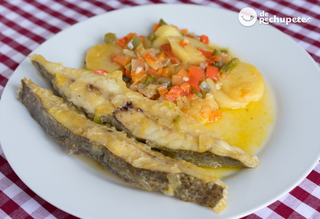 Rodaballo guisado con patatas y verduras. Receta fácil y deliciosa