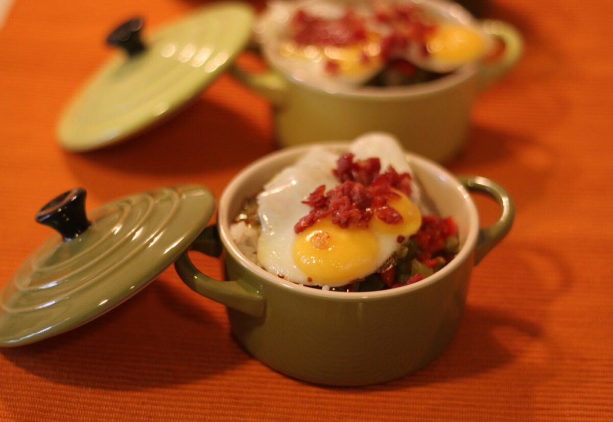Arroz con huevos de codorniz