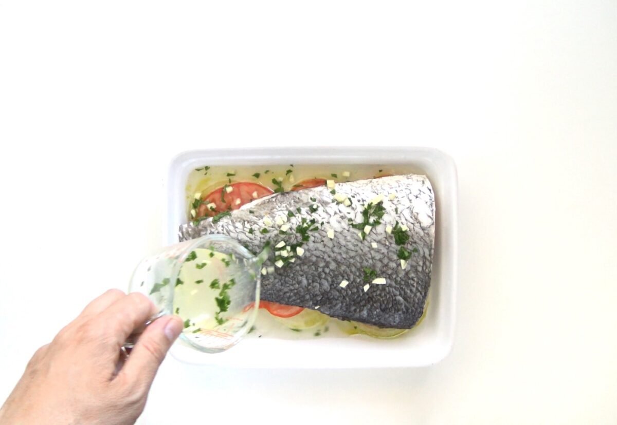Cómo hacer corvina al horno