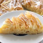 Tarta flor. Ruffled milk Pie