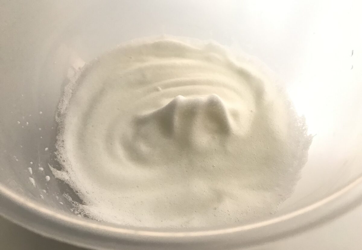 Coca de almendras o coca Cristina
