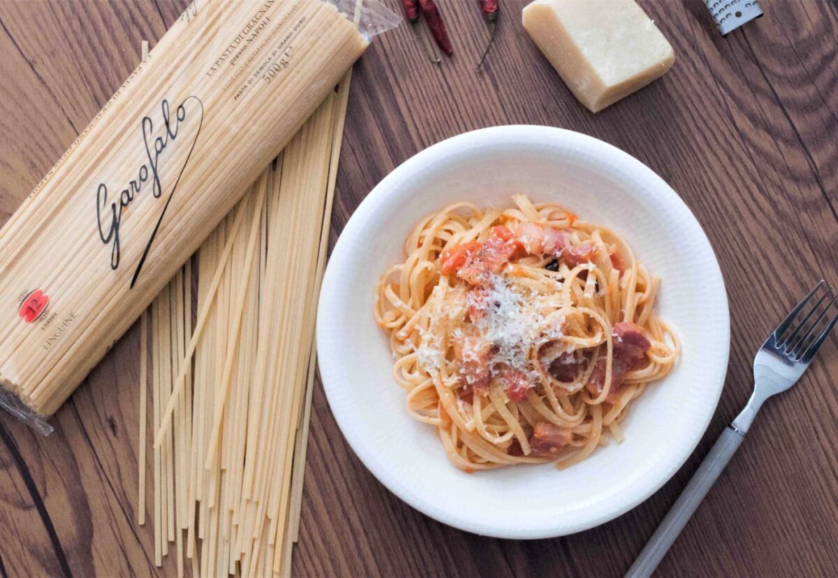 Pasta con salsa Amatriciana (Spaghetti alla Amatriciana)