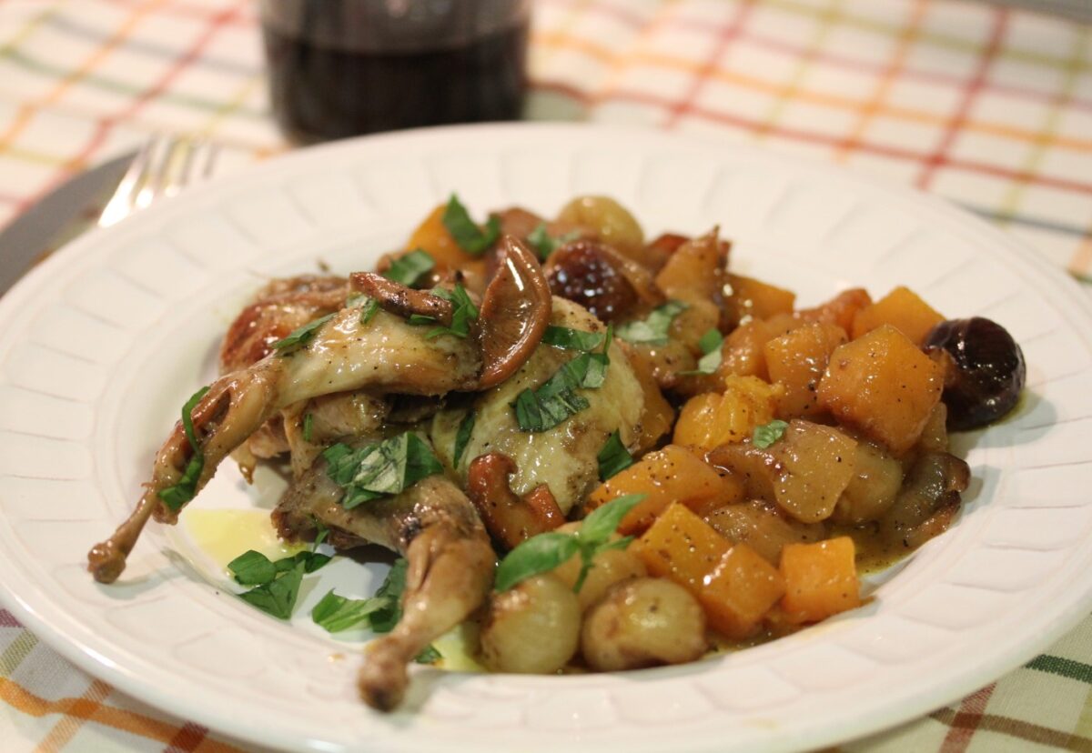 Codornices guisadas con calabaza y níscalos