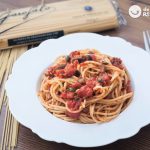 Cómo hacer espaguetis con salsa puttanesca