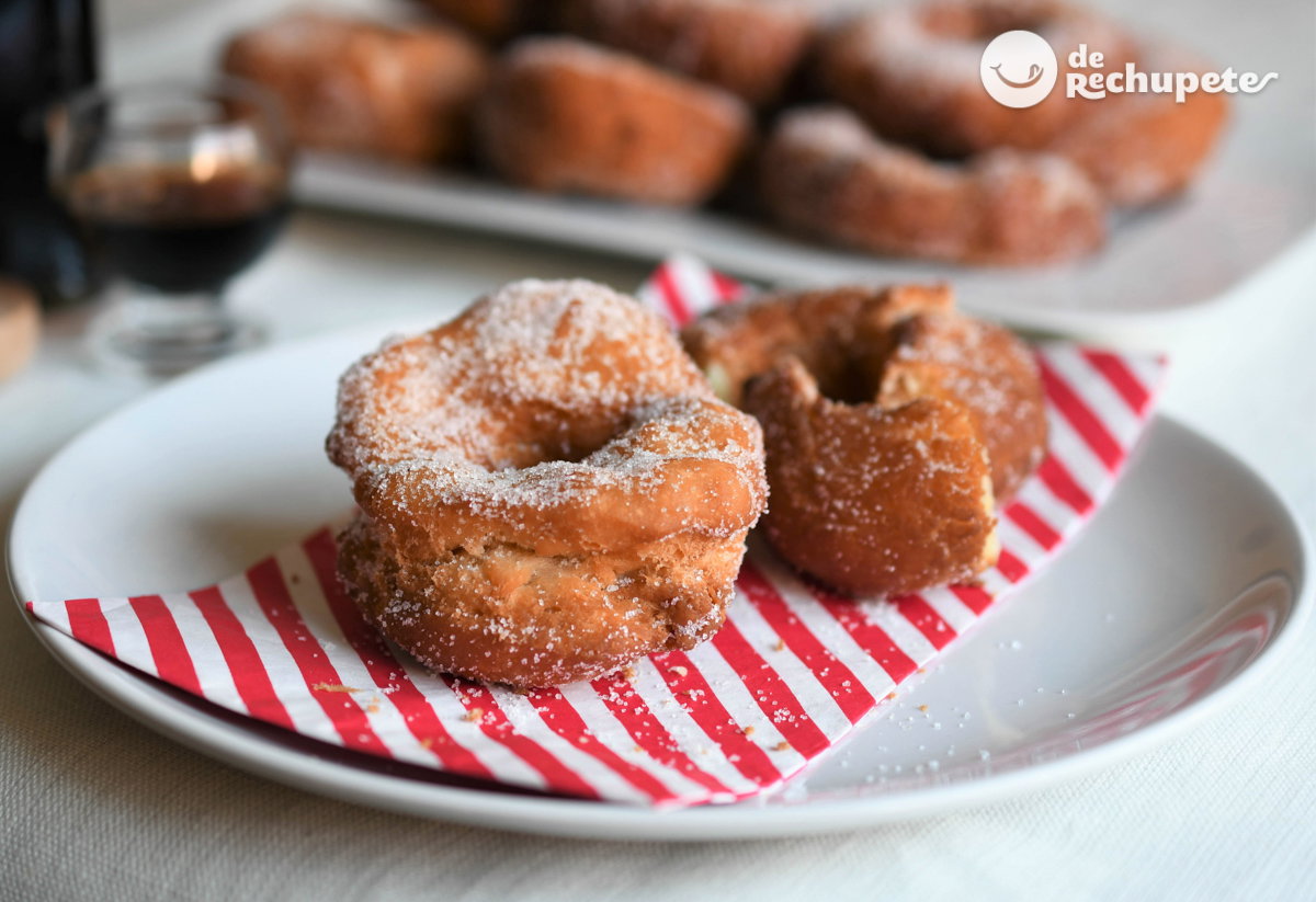 Rosquillas fritas roceñas