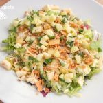 Ensalada a los tres quesos con nueces