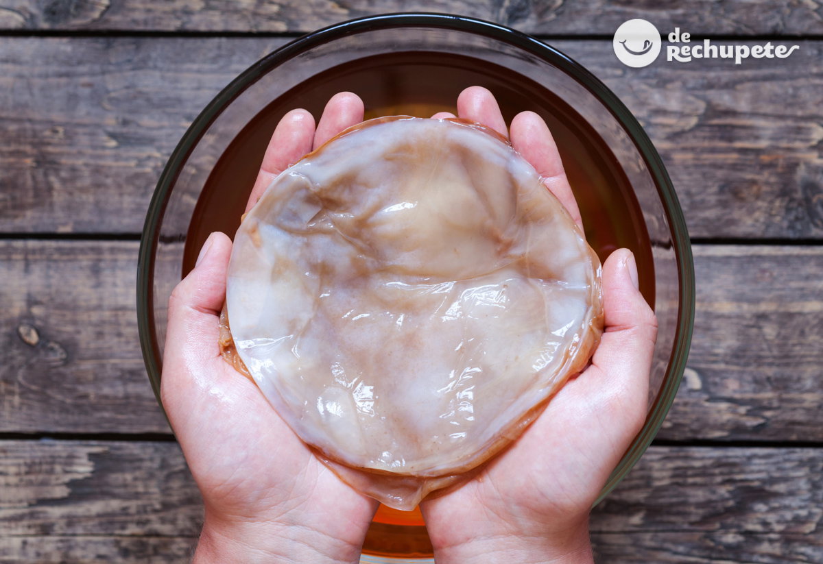 Kombucha ¿qué es y por qué “lo está petando”? Verdades y mentiras sobre esta bebida