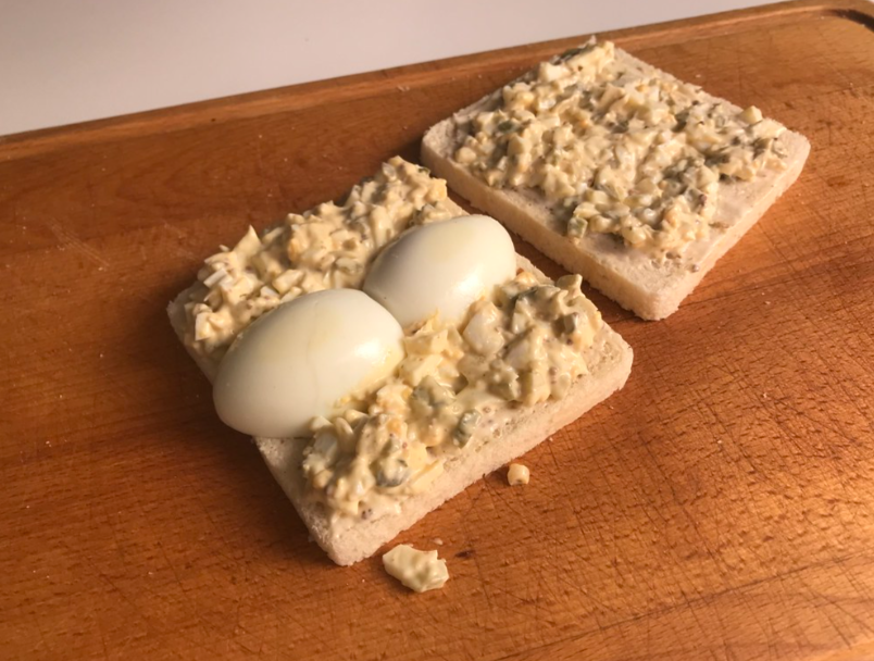 Cómo hacer sándwich de huevo. 3 versiones