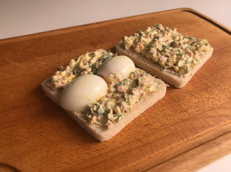 Cómo hacer sándwich de huevo. 3 versiones
