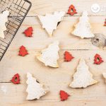 Abetos navideños de hojaldre rellenos de trufa