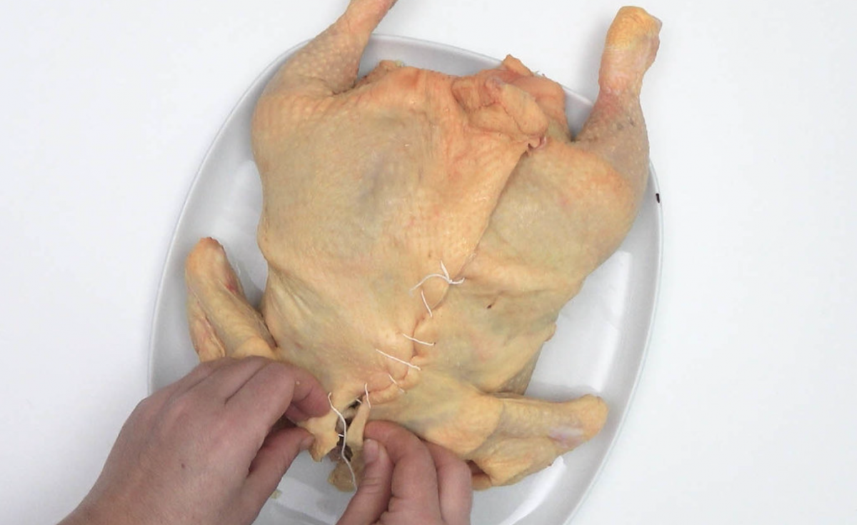 Pollo relleno de Navidad - paso 6