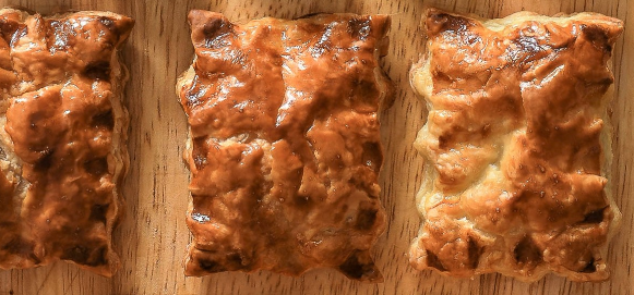 Canapés con hojaldre. 5 ideas de aperitivos navideños