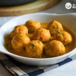 Albóndigas de carne en salsa española
