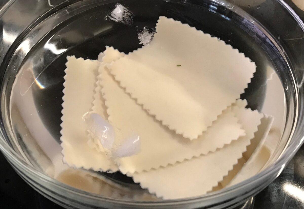 Canelones rellenos de boloñesa