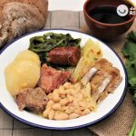 Pote gallego con habas o alubias blancas