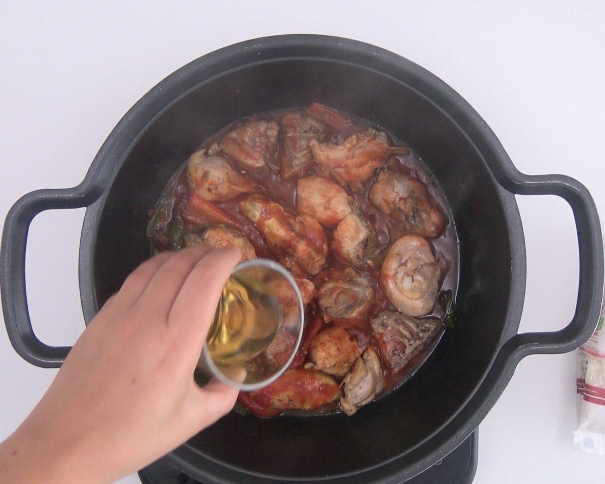 Arroz caldoso con pollo en cazuela