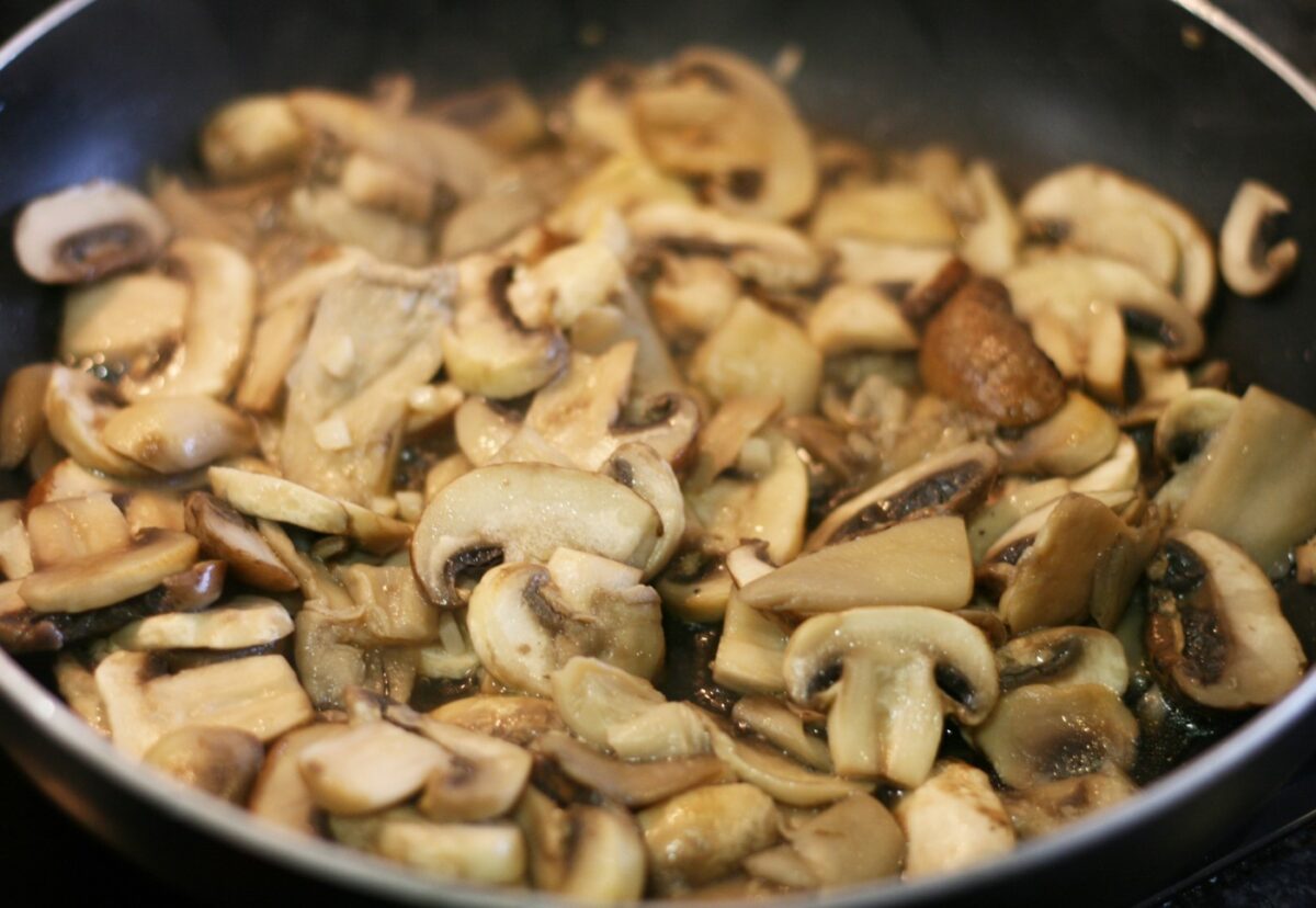 Cómo hacer arroz con champiñones