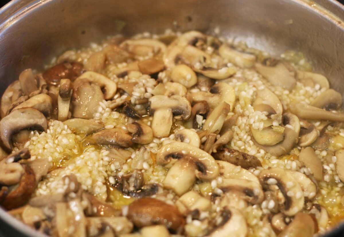 Cómo hacer arroz con champiñones