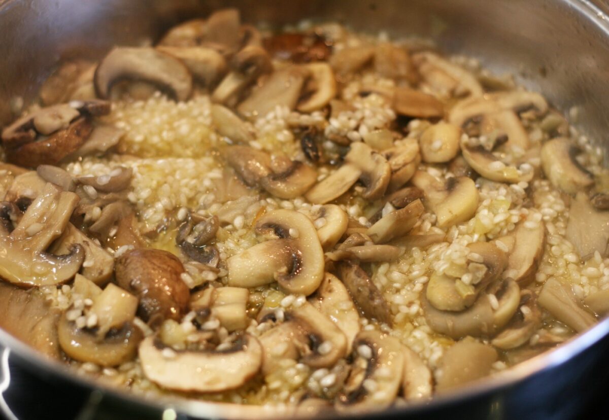 Cómo hacer arroz con champiñones