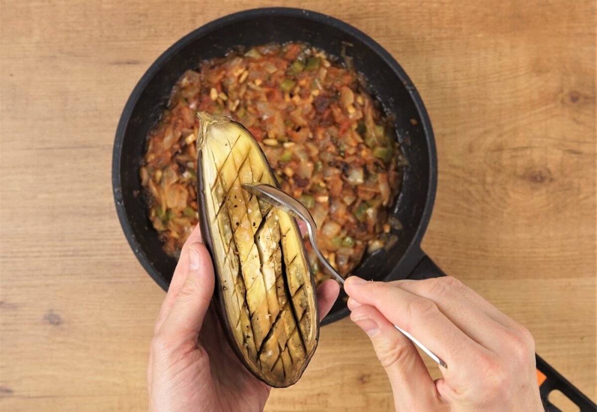 Berenjenas rellenas de verduras al estilo turco
