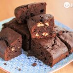 Bizcocho de chocolate con nueces estilo Brownie