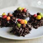 Nidos de chocolate para los huevos de Pascua