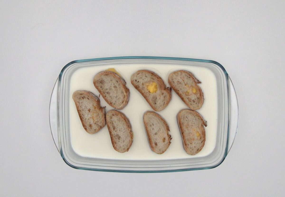 Torrijas rellenas de crema pastelera