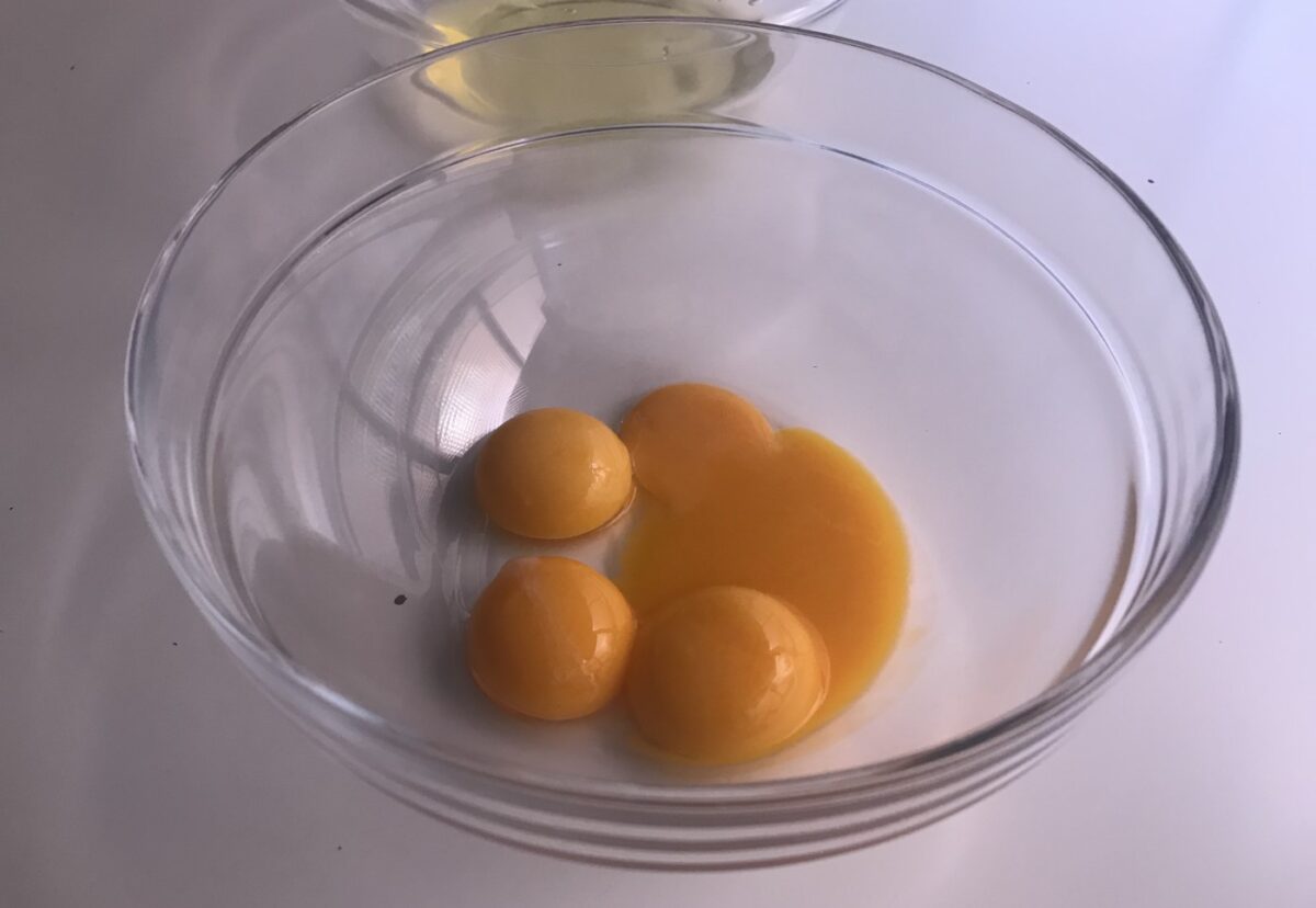 Bizcocho súper esponjoso con 3 ingredientes
