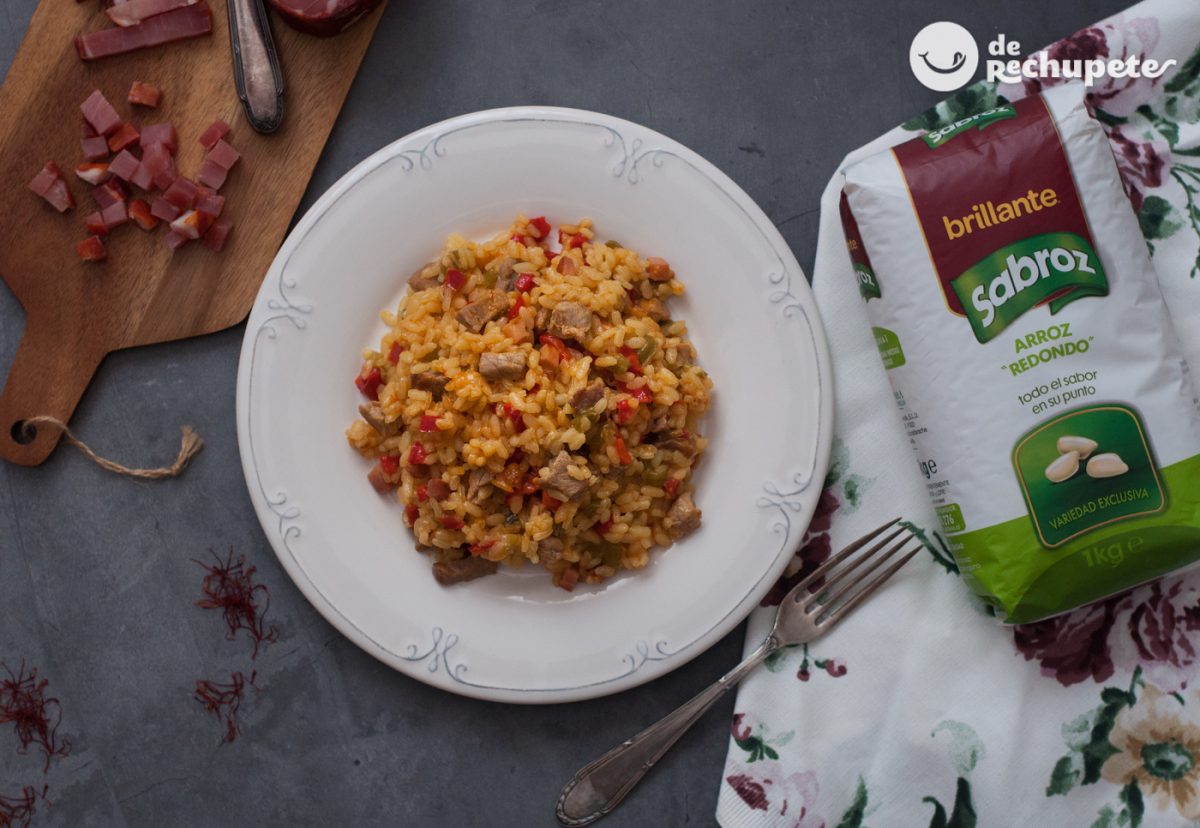 Cómo hacer un arroz ibérico. Receta de arroz con lomo y verduras