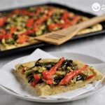 Coca de verduras con masa casera fácil y rápida