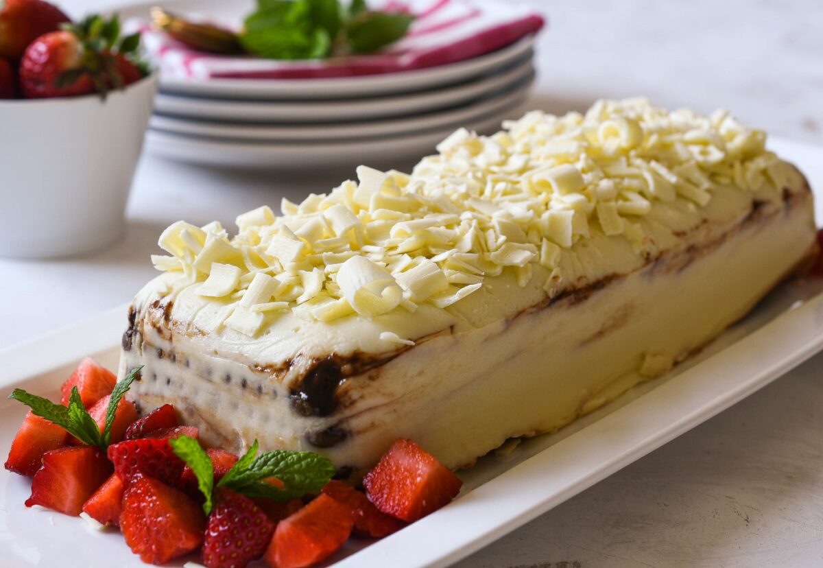 Tarta de galletas y chocolate blanco