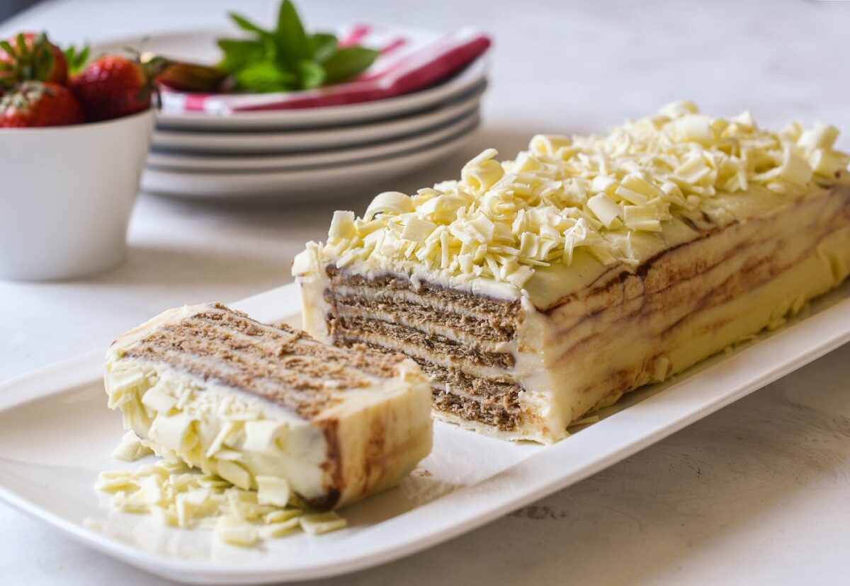 Tarta de galletas y chocolate blanco