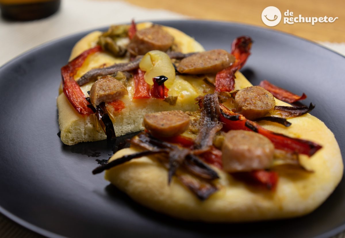 Coca de recapte con masa casera. Receta tradicional catalana