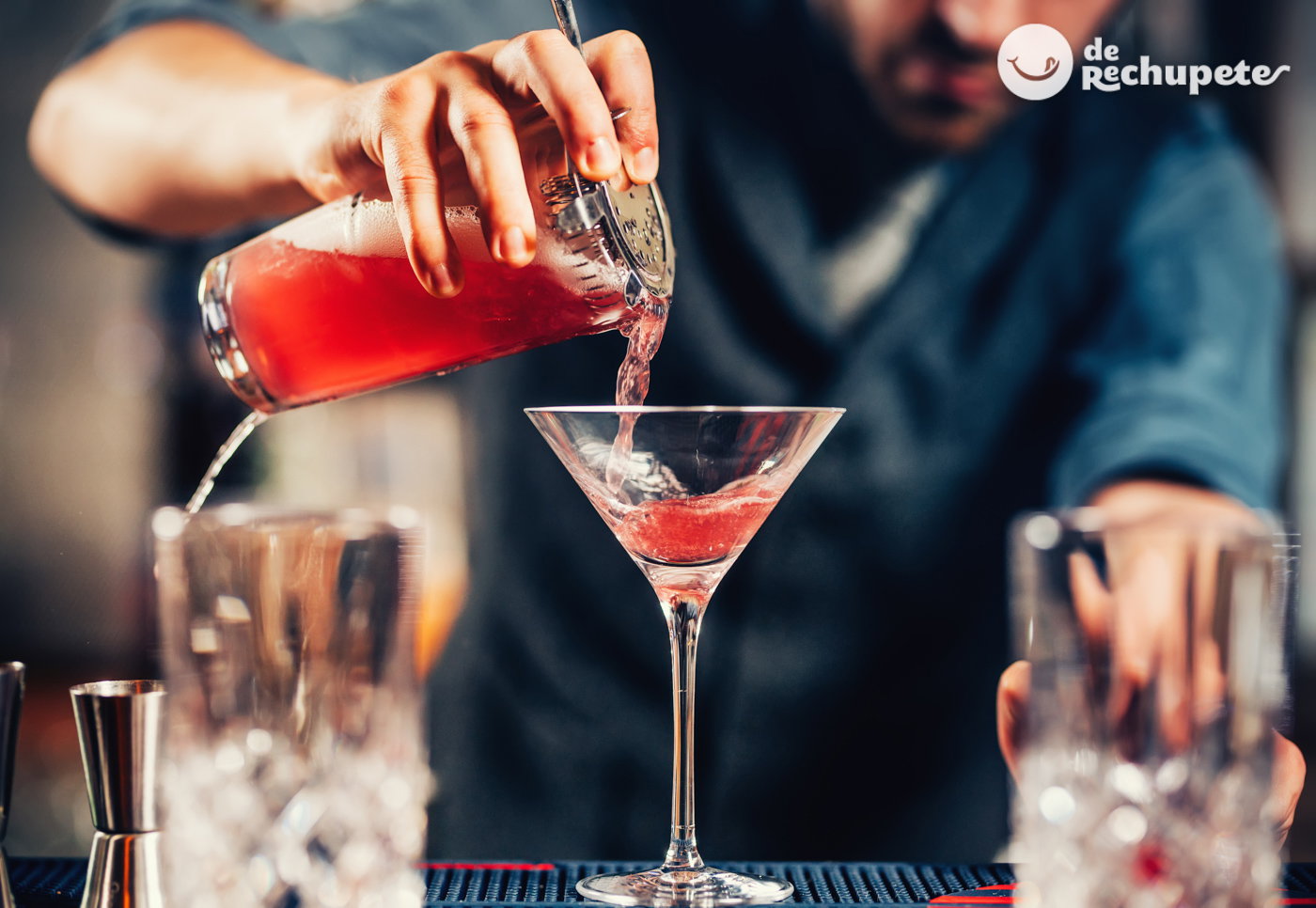 Cosmopolitan. Cómo hacer el cóctel más cosmopolita del mundo