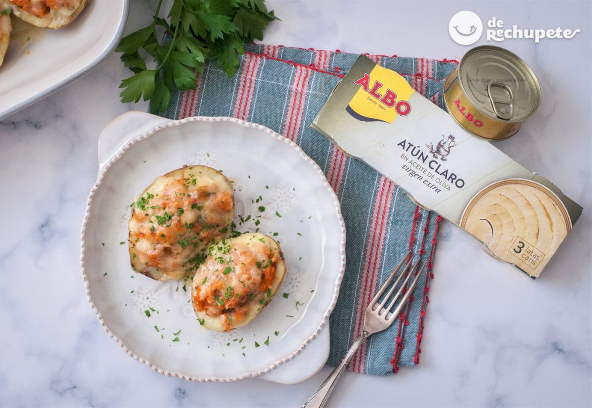 Patatas rellenas de atún