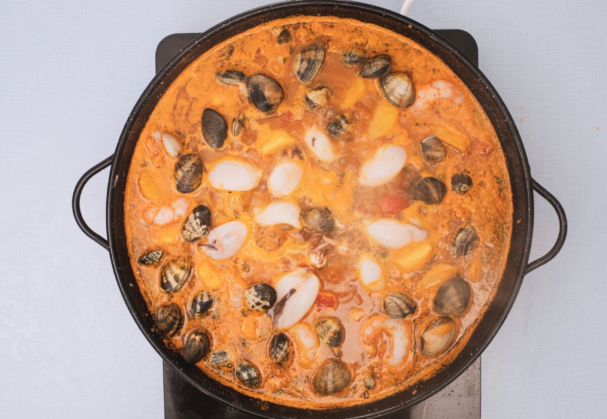 Suquet de pescado y marisco. Suquet de peix