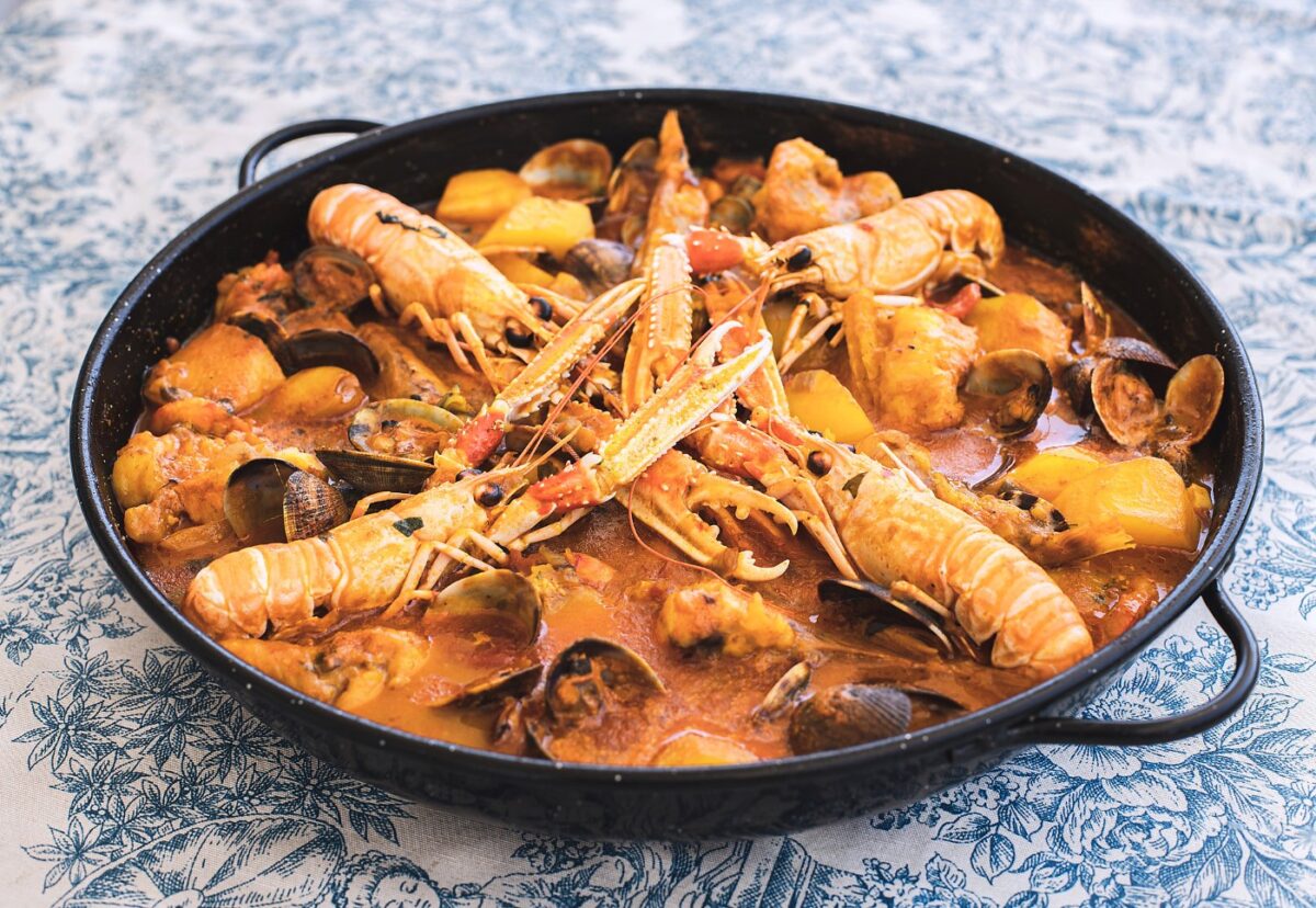 Suquet de pescado y marisco. Suquet de peix