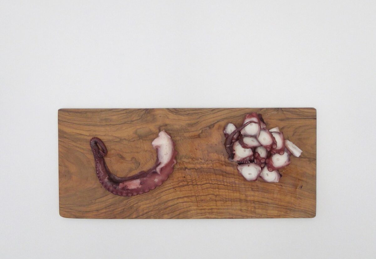 Tosta de gulas, pulpo y langostinos