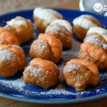 Buñuelos rellenos de crema de calabaza o de nata montada