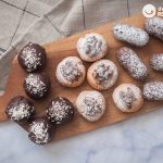 Panellets de chocolate, vainilla y coco. opciones para triunfar en la Castañada