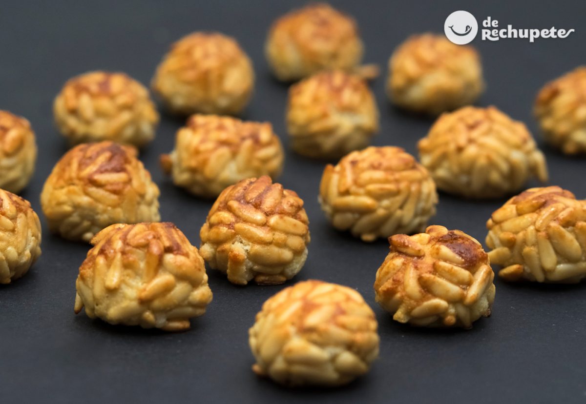 Cómo hacer panellets caseros de piñones, los más tradicionales para todos los santos