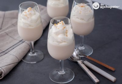 Vasitos crema café y chantilli