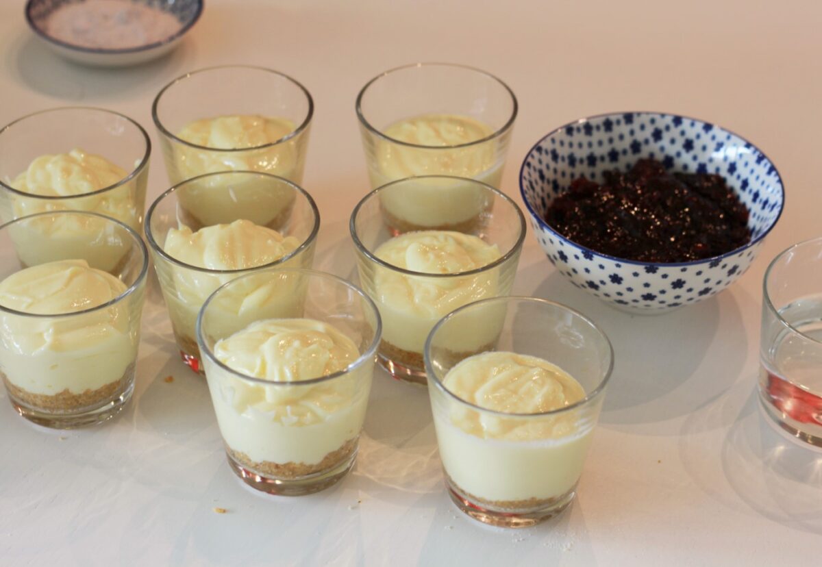 Mini cheesecakes o tartas de queso individuales súper fáciles