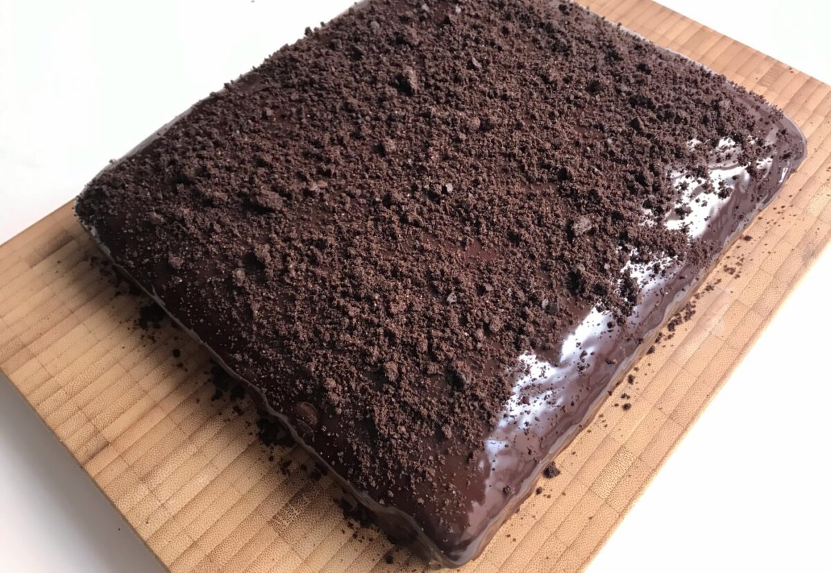 Tarta de chocolate cementerio para Halloween