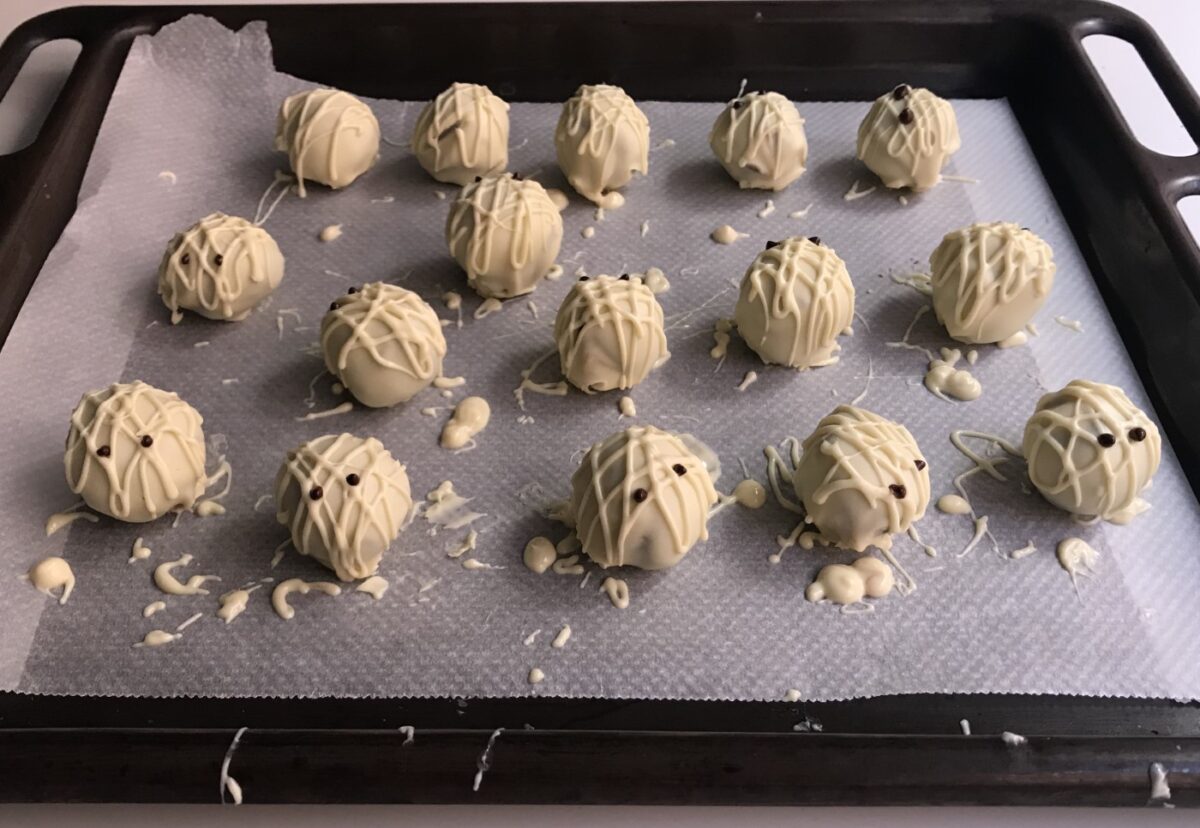Trufas momia de dos chocolates
